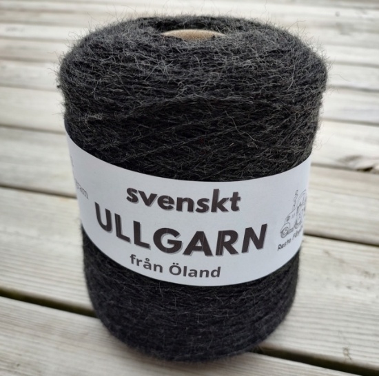 Kon med 500 gr antracit ullgarn